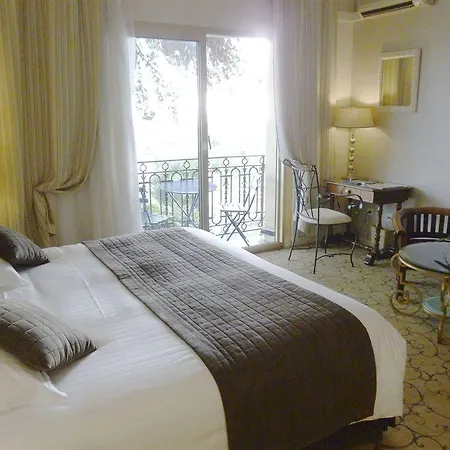 Hotell Petit Palais 4*