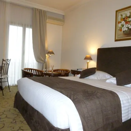 Hotell Petit Palais 4*