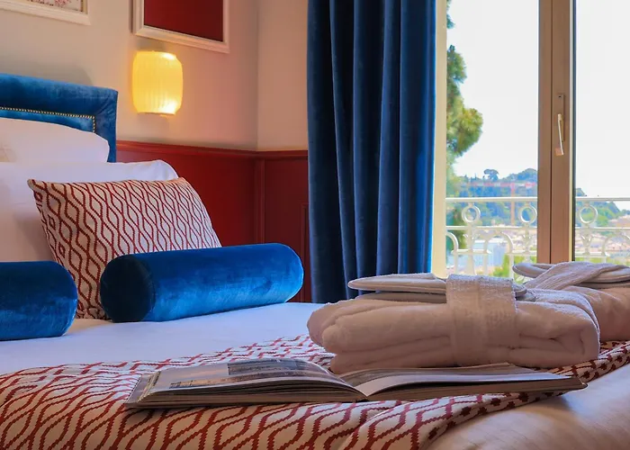 ホテル Petit Palais